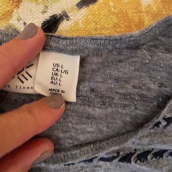 Size large tank - Picture 2 of 4